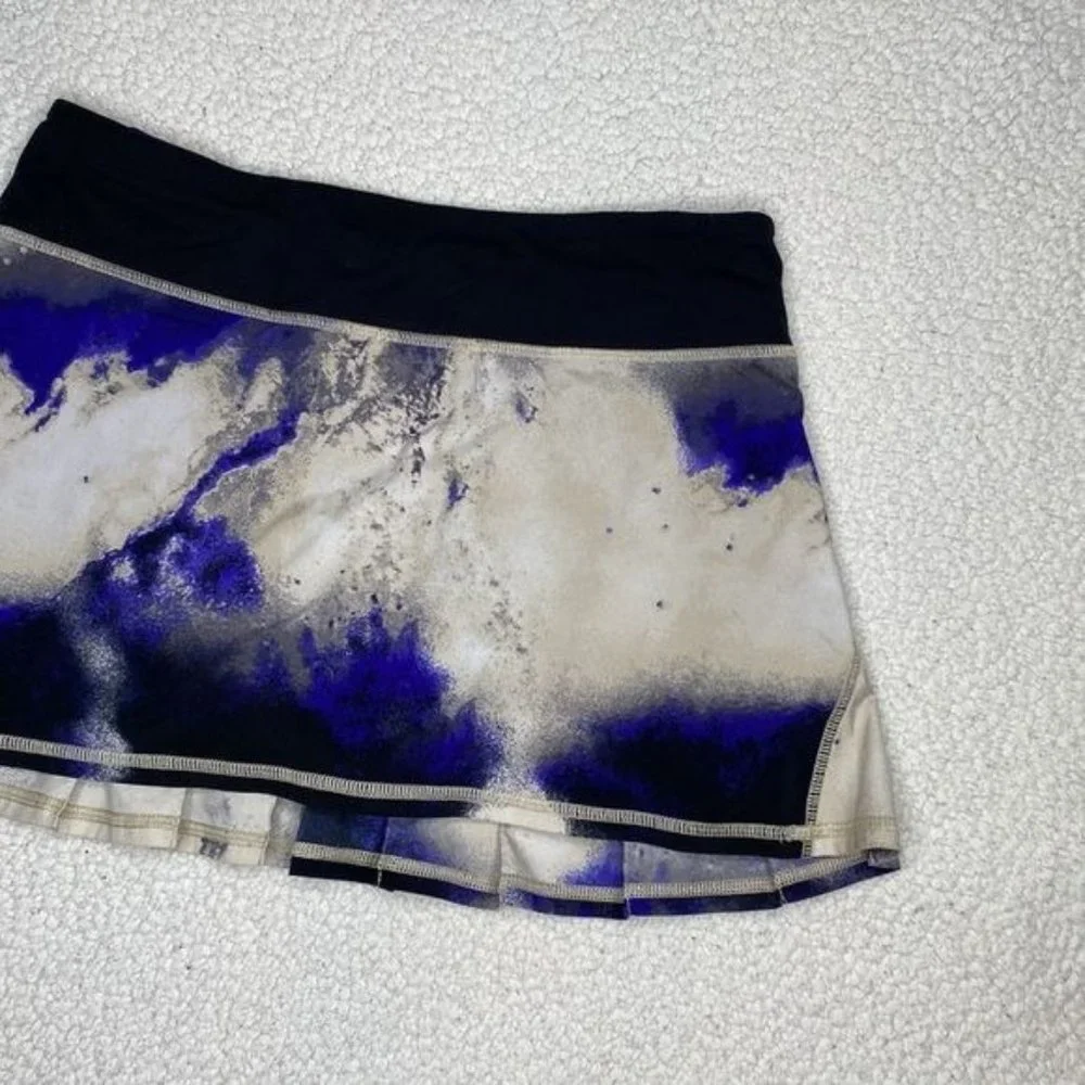 Lululemon Pace Setter Milky Way Multi Print Skirt: Size 4 - Picture 5 of 8